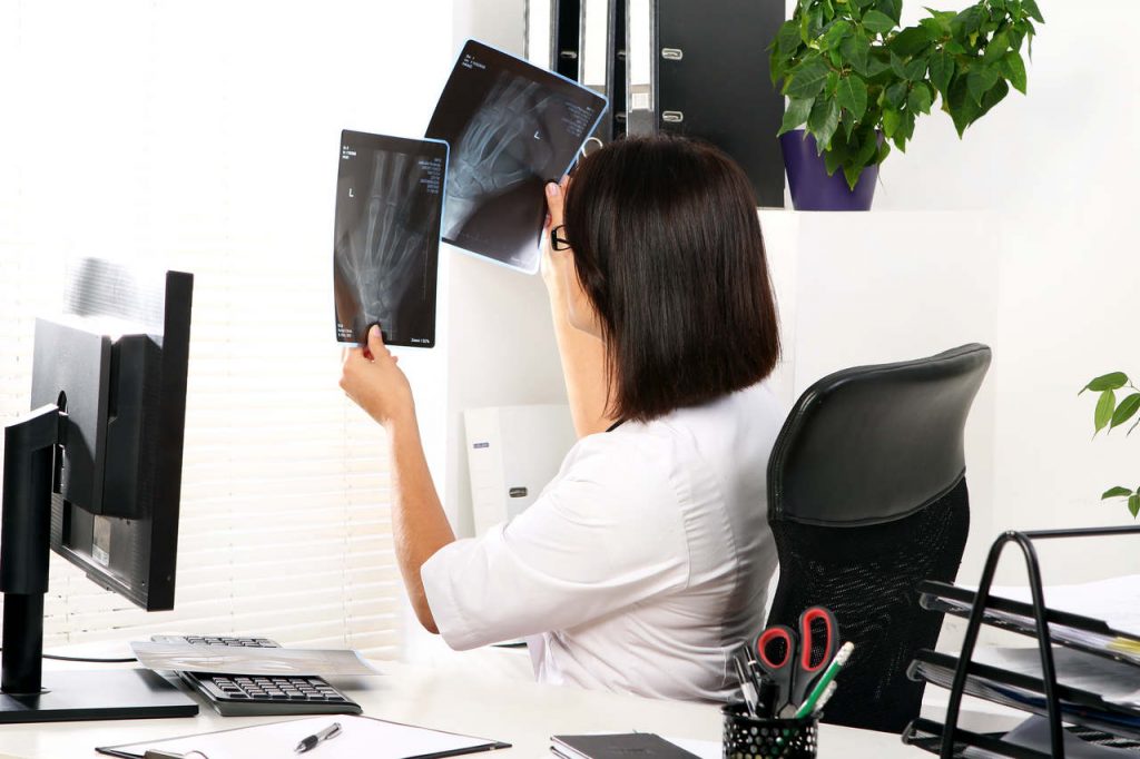 Centro de Imagem Aparecida de Goiânia - Importância da radiografia de mãos e punhos para idade óssea