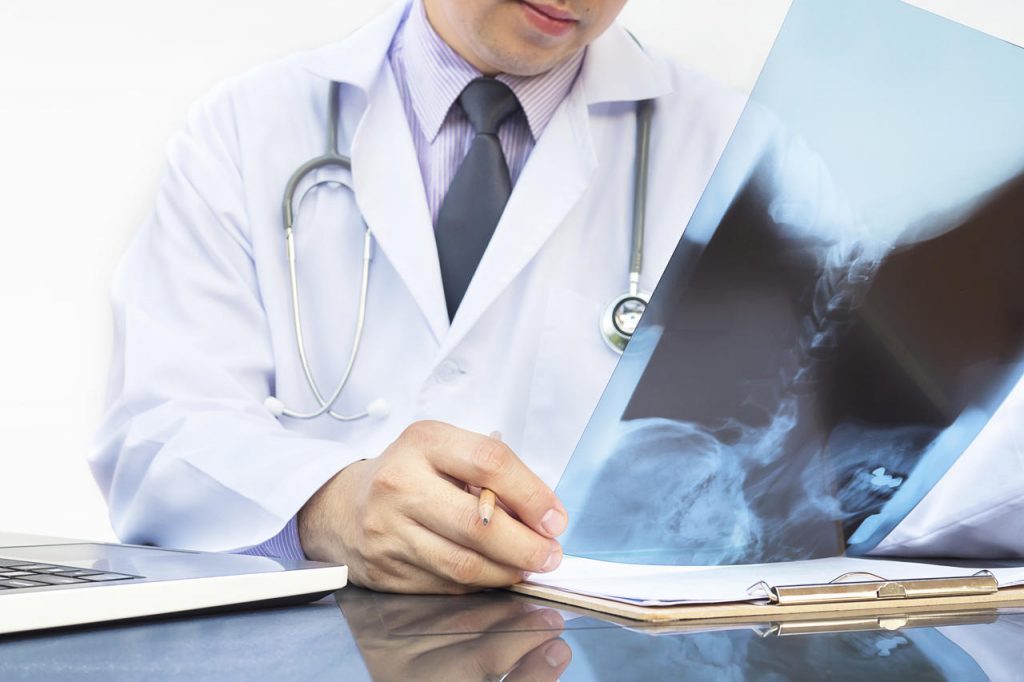 Centro de Imagem Aparecida de Goiânia - Radiografia de coluna para escoliose