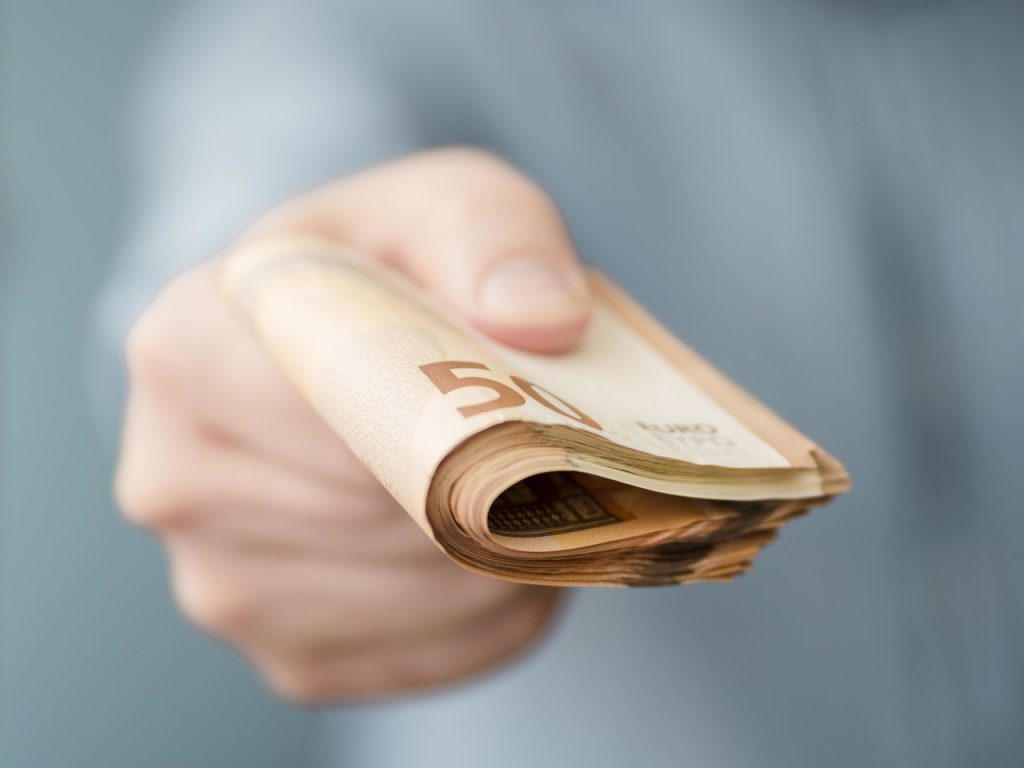 Jornal VER7 - Veja como receber de volta Imposto de Renda pago em pensão alimentícia