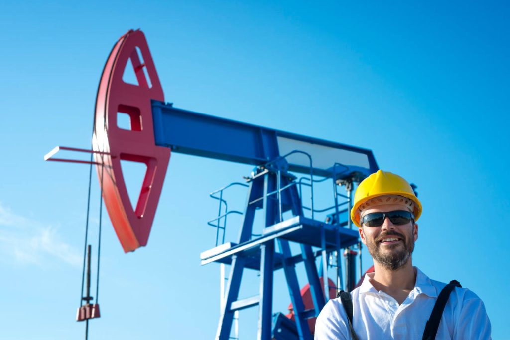 Jornal VER7 - Petrobras coloca em operação plataforma P-71 na Bacia de Santos. Imagem-Freepik