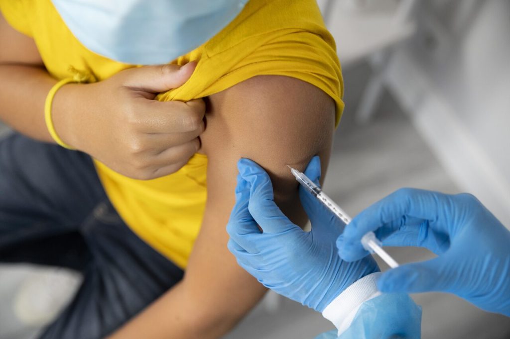 Jornal VER7 - Casos de meningite evidenciam baixa imunização no Rio de Janeiro