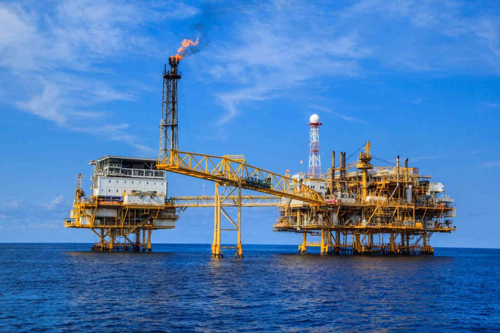 Jornal VER7 - Produção de petróleo no pré-sal tem novo recorde trimestral