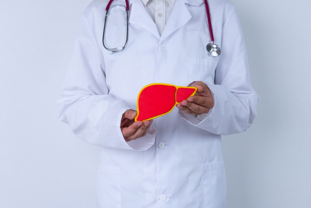 Jornal VER7 - Saúde Governo dobrará número de atendimentos a pacientes com hepatite B