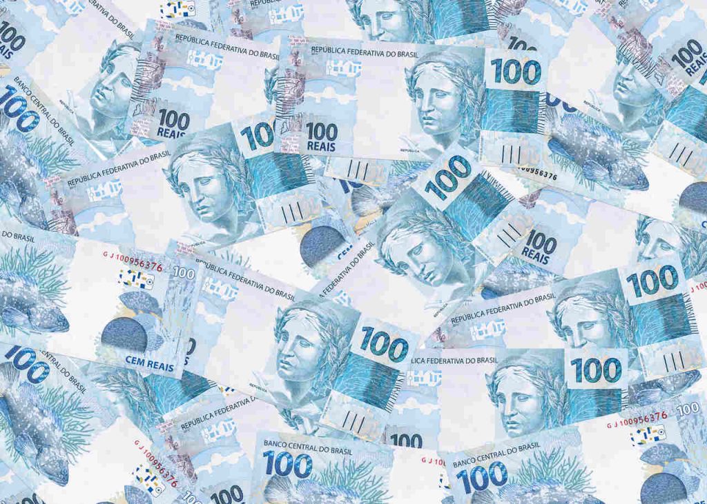 Jornal VER7 - Ninguém acerta seis dezenas da Mega-Sena e prêmio vai a R$ 75 milhões