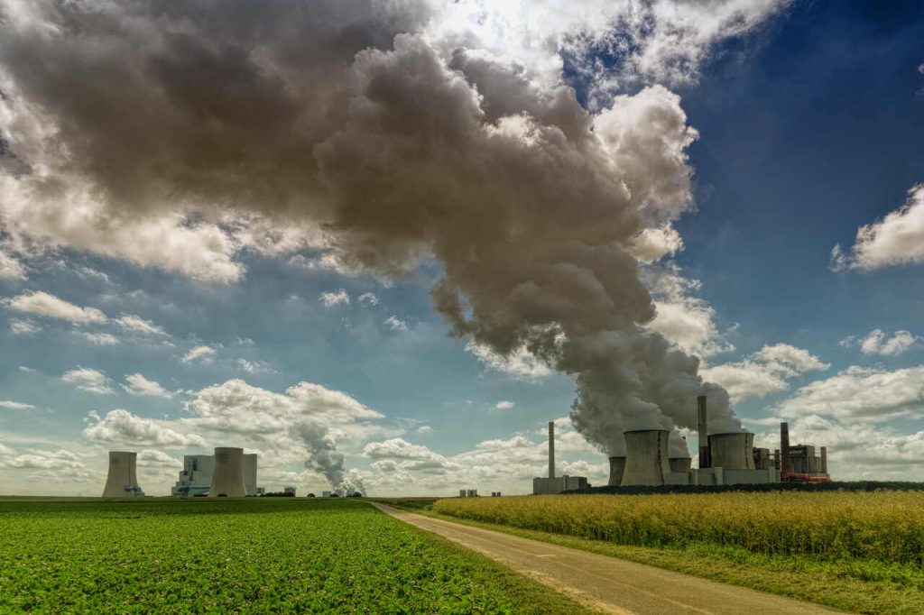 Jornal VER7 - Governo divulga plano para zerar emissões de carbono até 2050