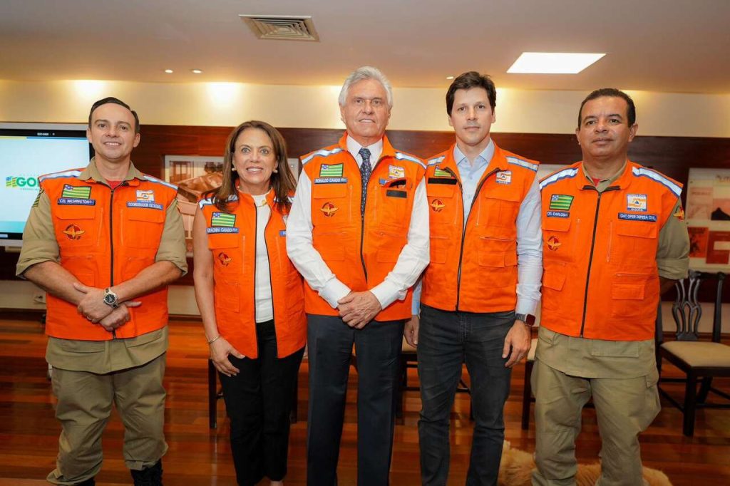 Fotos - Júnio Guimarães e Lucas Diener - Ao lado da coordenadora do Goiás Social, Caiado lança operação para ajudar municípios que podem ser mais afetados pelo período de chuvoso.
