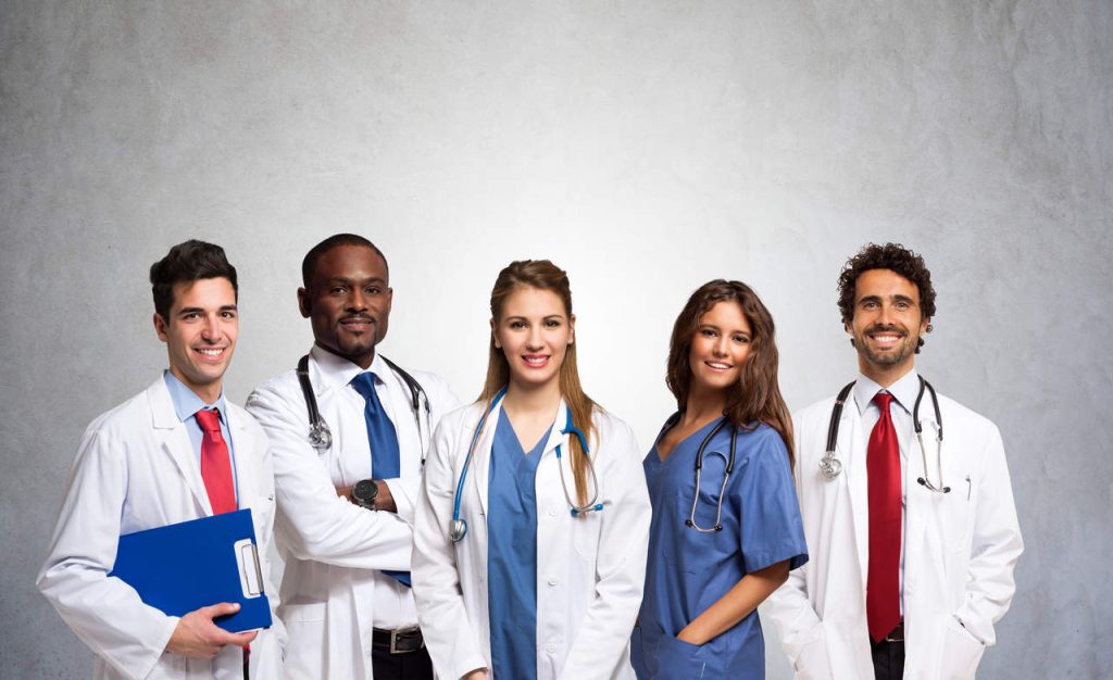 Entenda a Importância da Geriatria e Gerontologia na Saúde dos Idosos