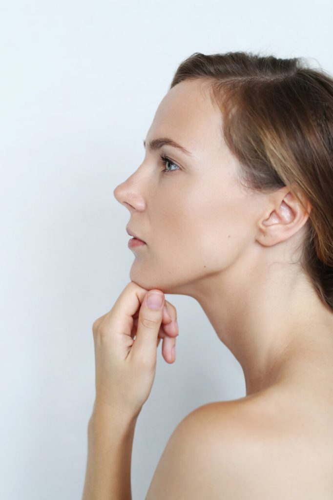 Tudo sobre rinoplastia: benefícios e cuidados pós-cirurgia