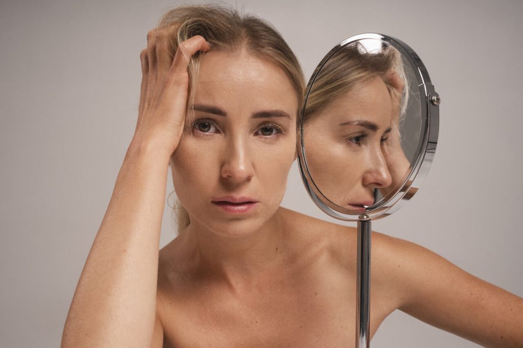 Cirurgia plástica e saúde mental: lidando com expectativas realistas e pressões sociais