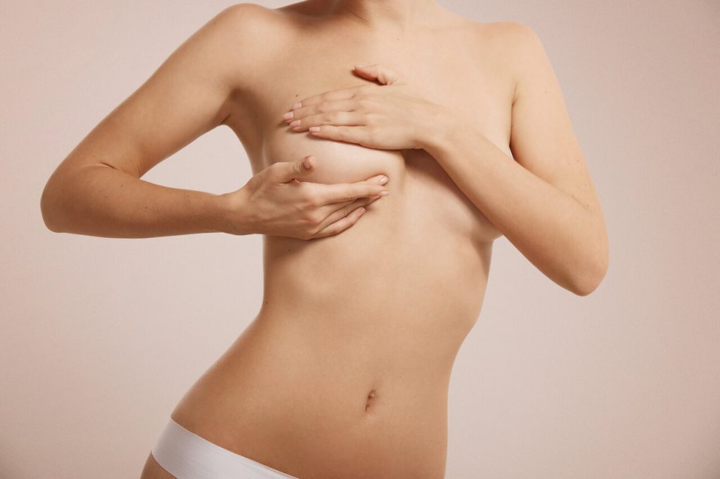 Dra Lorena Rosique Cirurgiã Plástica - Qual a diferença entre a mastopexia em l e a tradicional?