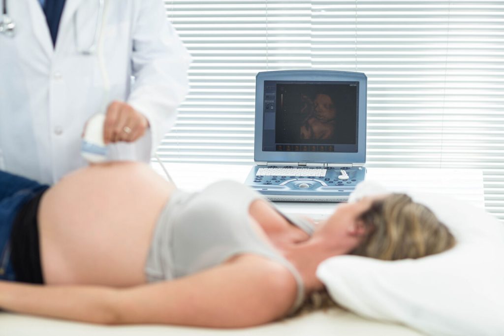 Saiba qual ultrassom fazer em cada trimestre da gravidez!