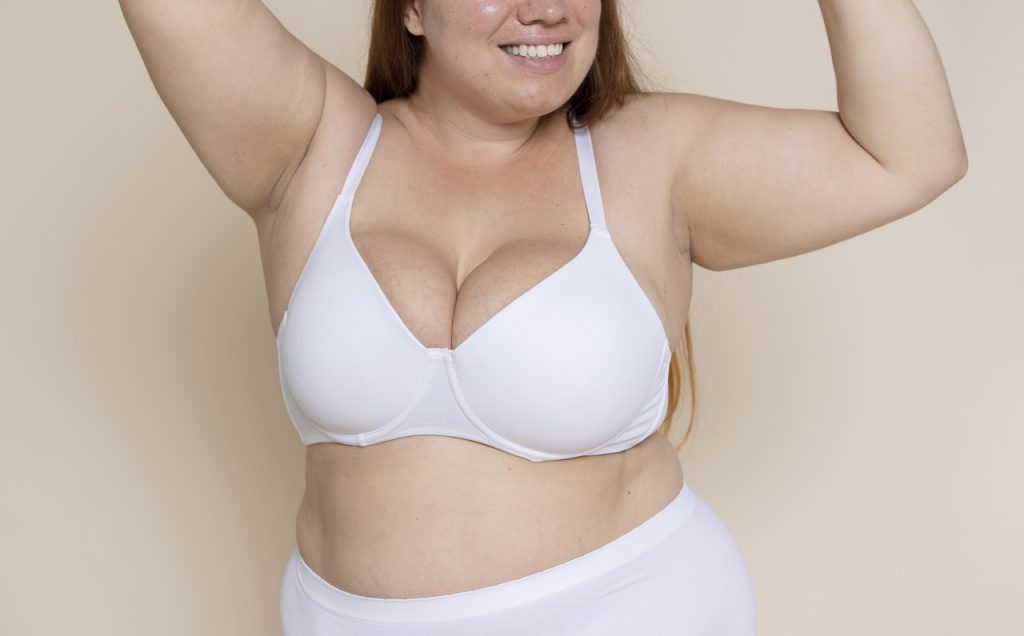 Existe um tamanho mínimo de seio para realizar a mamoplastia redutora?