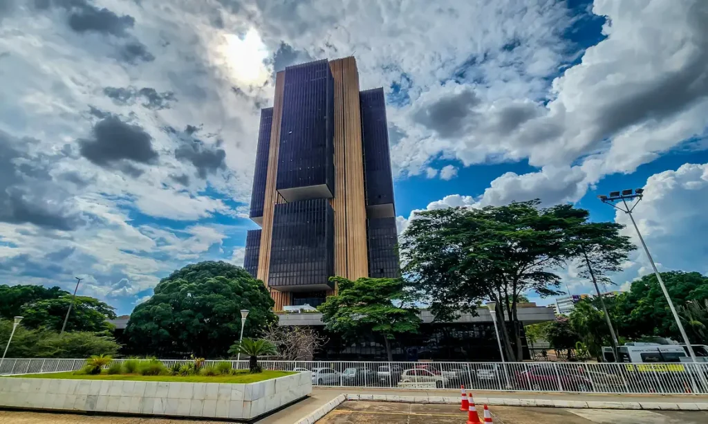 Copom define possível aumento da Selic para conter inflação mercado prevê elevação de 0,5 ponto - Rafa Neddermeyer - Agência Brasil