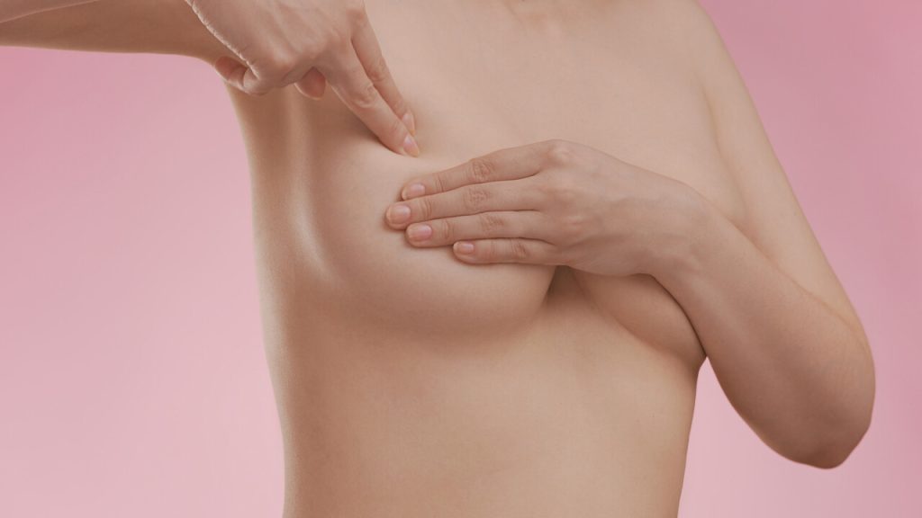 A assimetria nas suas mamas te incomoda? Saiba quais cirurgias plásticas podem devolver a harmonia