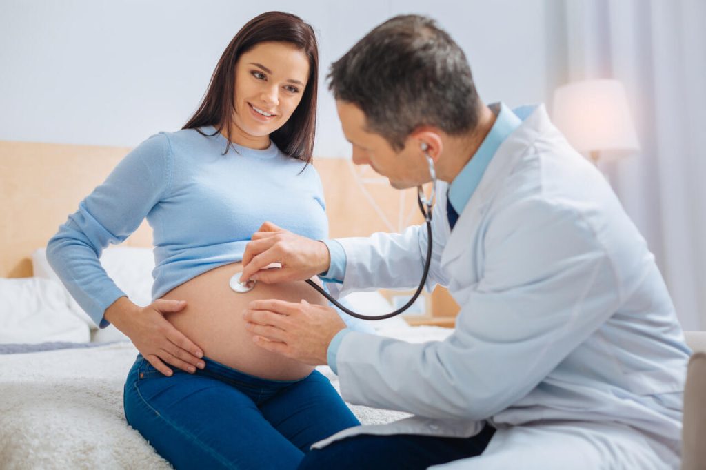 Pré-natal bem feito reduz riscos no parto e protege a saúde da mãe e do bebê